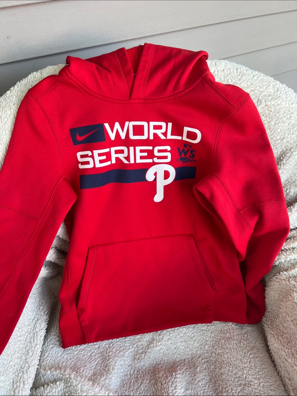 Nike Kids Red World Series Phillies Pullover Hoodie